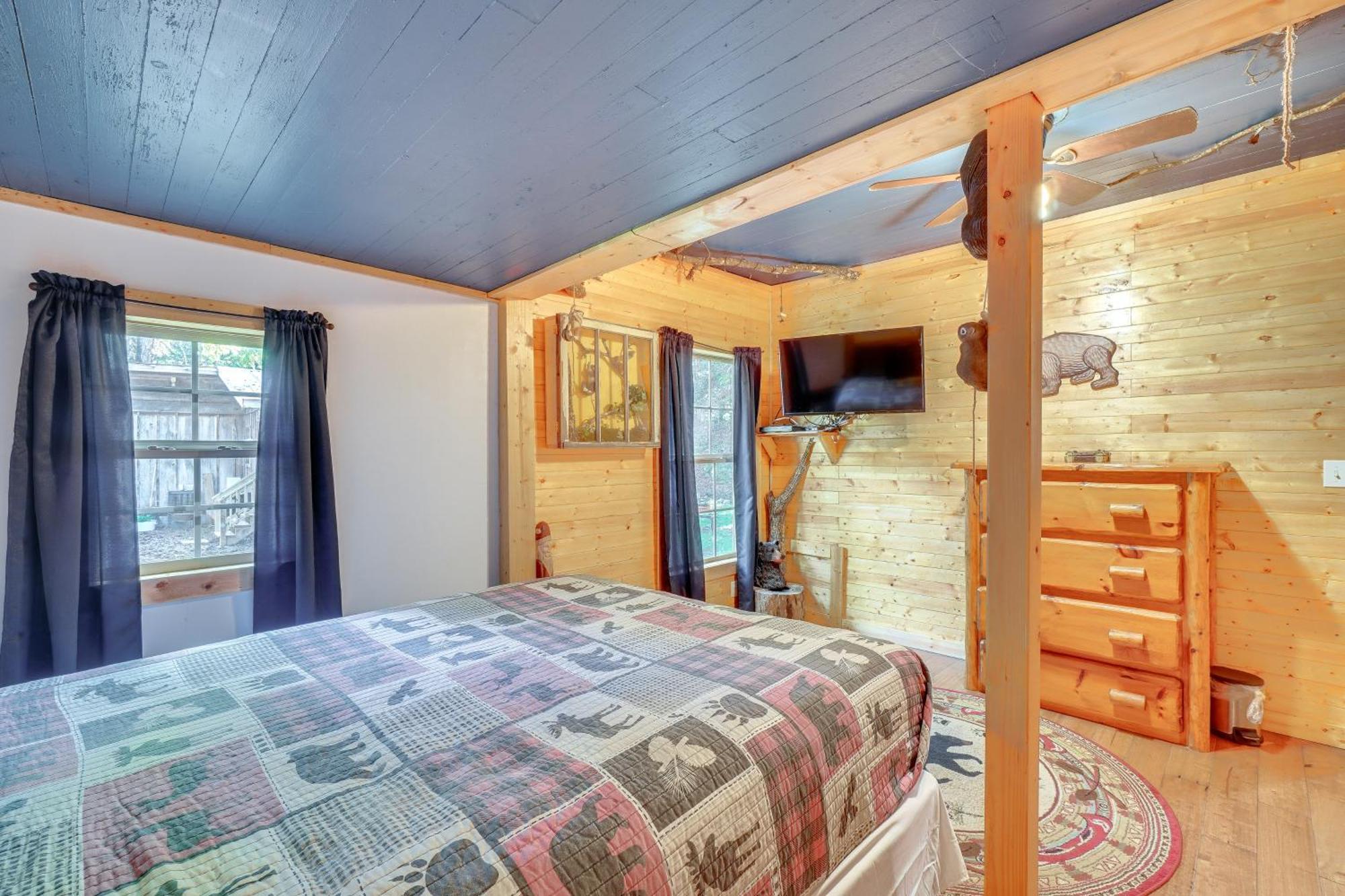 Just Fur Relaxin Sevierville Cabin With Hot Tub! Eksteriør billede